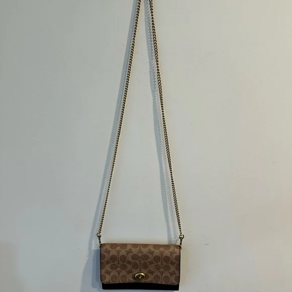Coach Signature Colorblock Marlow Chain Crossbody - Picture 10 of 11